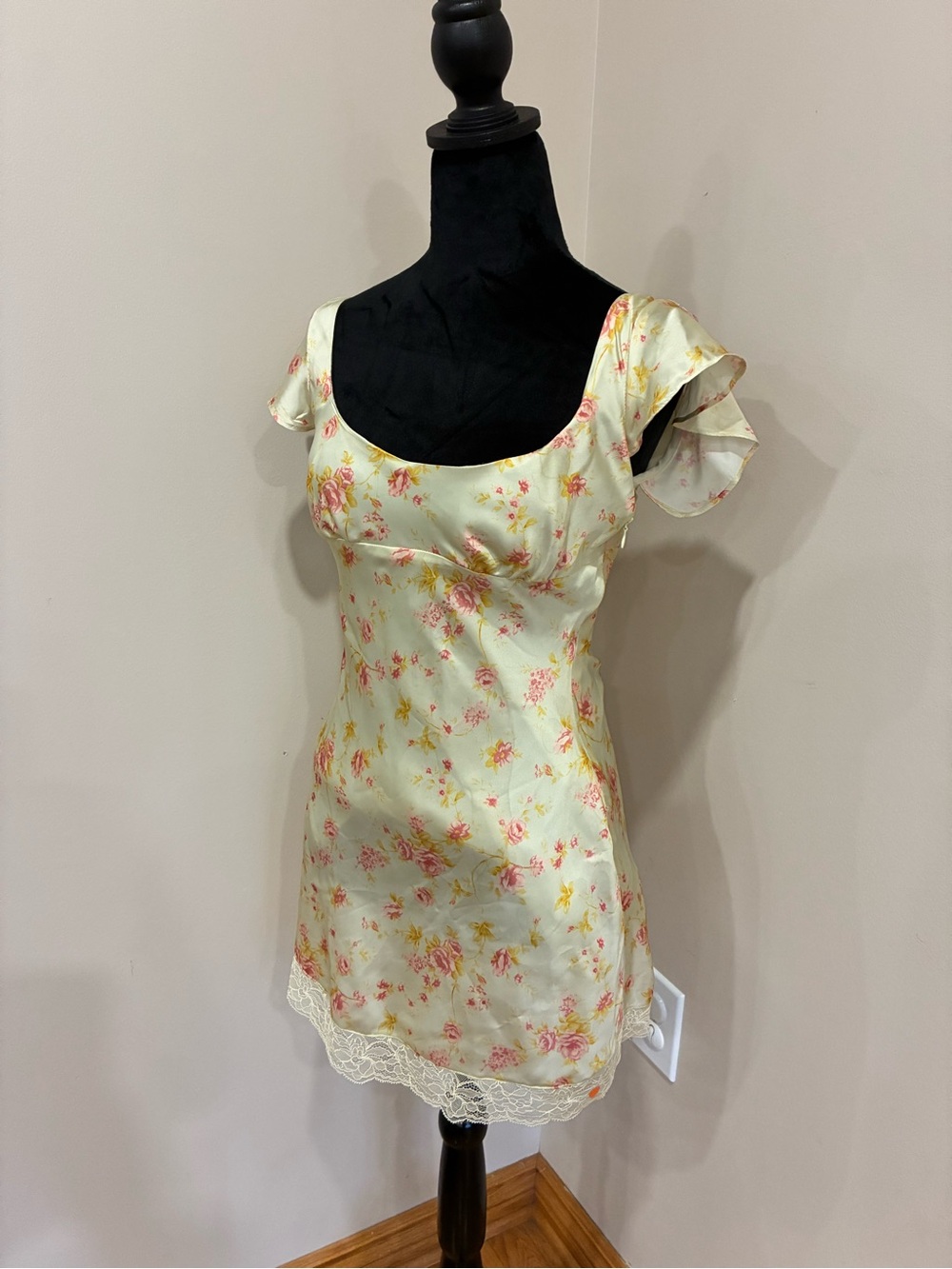 NWT Zara Mini Yellow Satin Dress - Picture 5 of 14